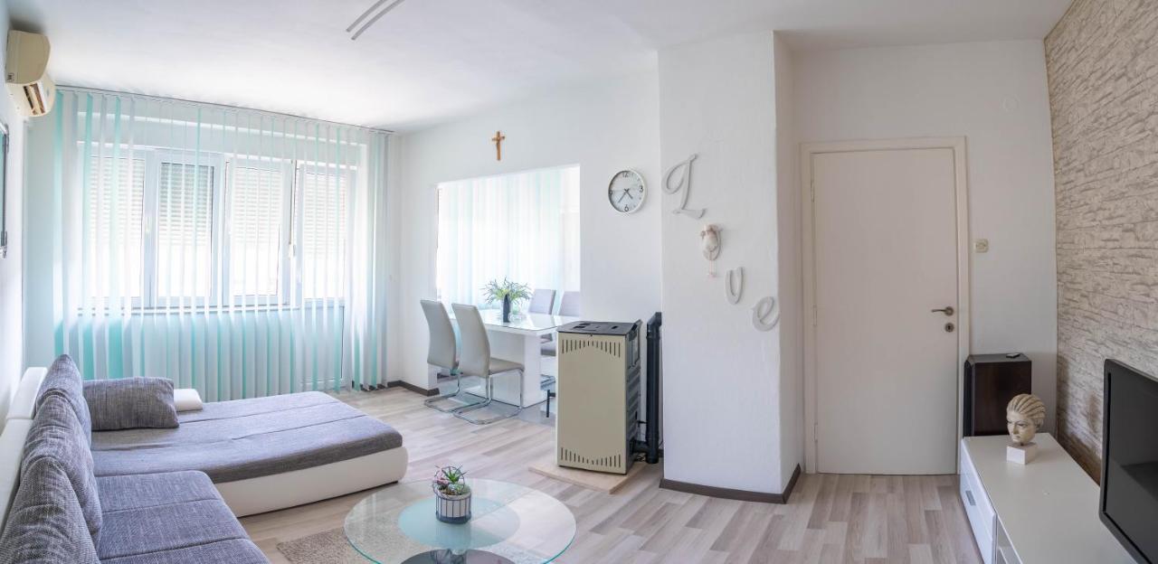 克宁Apartman M公寓 外观 照片